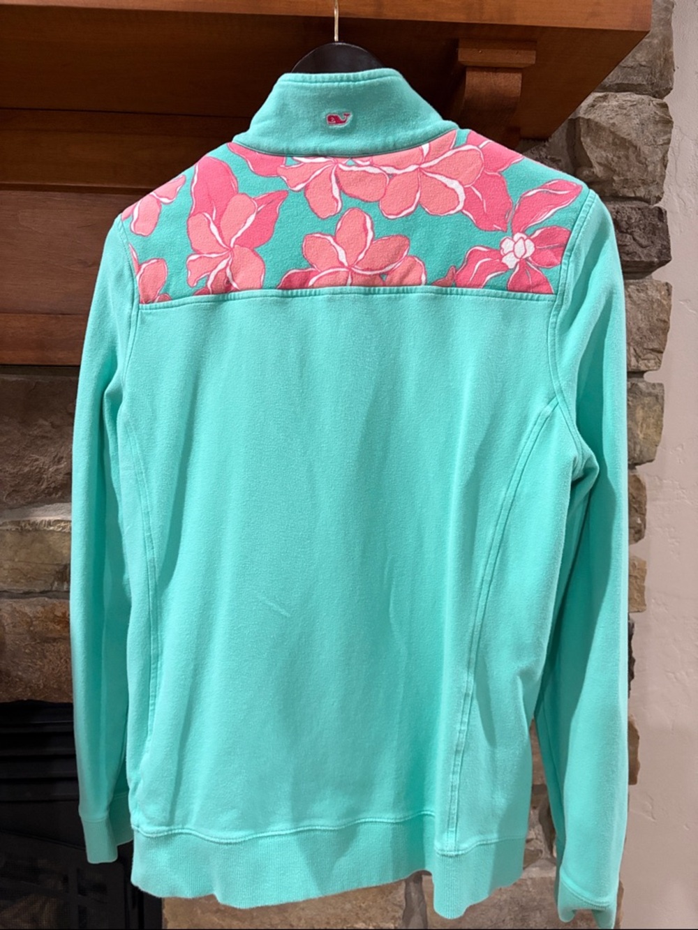 Vineyard Vines Sz L Aqua Quarter-Zip Pullover with Pink Floral Shoulder Panels - Picture 6 of 8